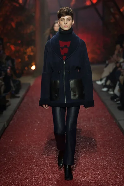 Look 22
